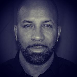 Meet your Posher, Theo